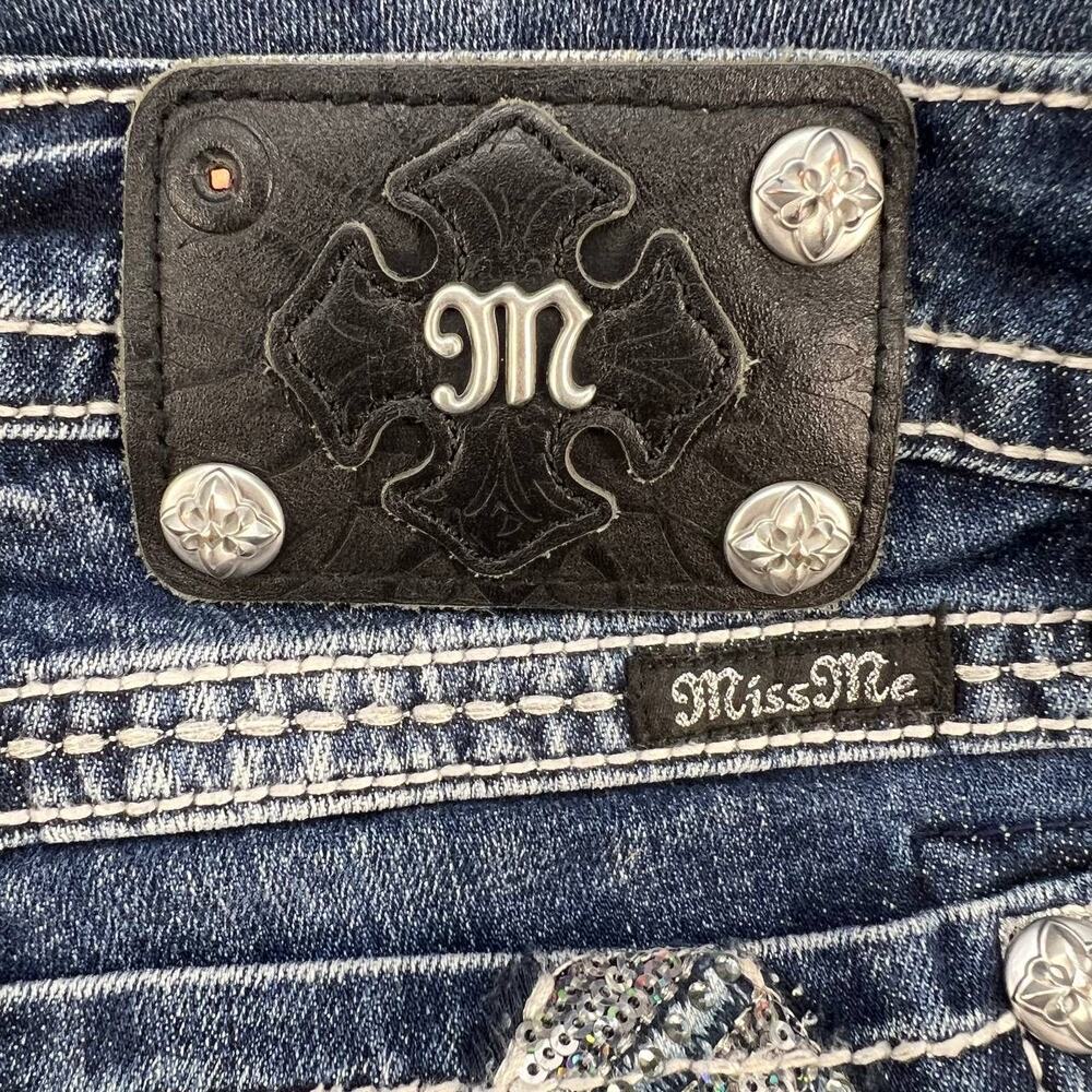 Miss Me Women's Jeans Size 29 (8) Mid Rise Boot Fleur De Lis Biker Moto Bling - Picture 11 of 14